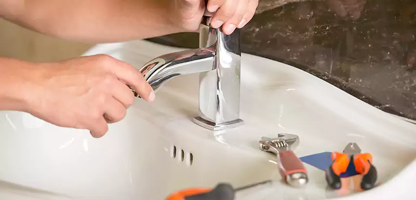 Bathtub Faucet Replacement in Cranston